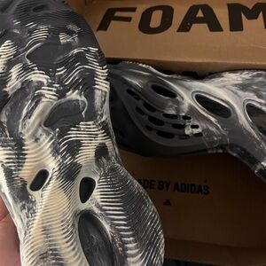Yeezy foam runner
